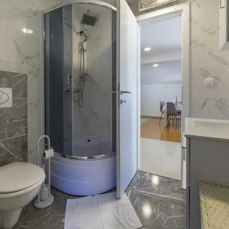 Mandica Apartment
