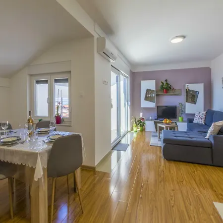 Mandica Apartment